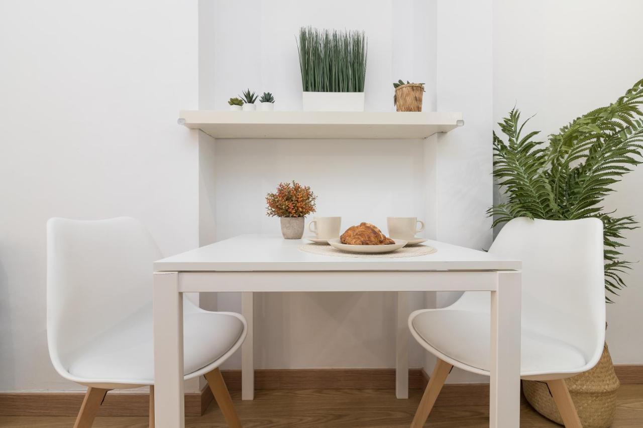 Precioso Apartamento Con Habitacion Separada En Centro Historico De Malaga Málaga Exterior foto