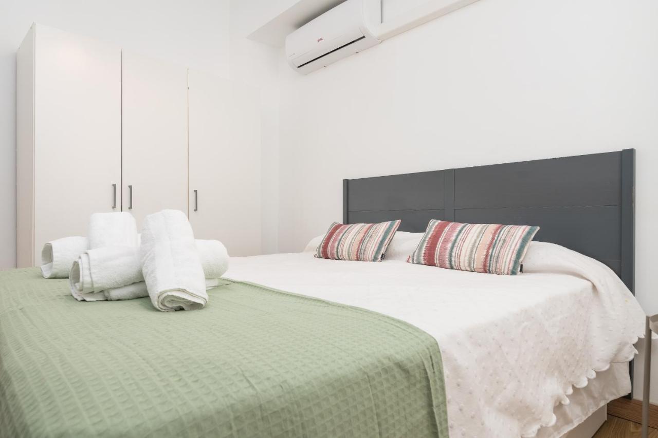 Precioso Apartamento Con Habitacion Separada En Centro Historico De Malaga Málaga Exterior foto
